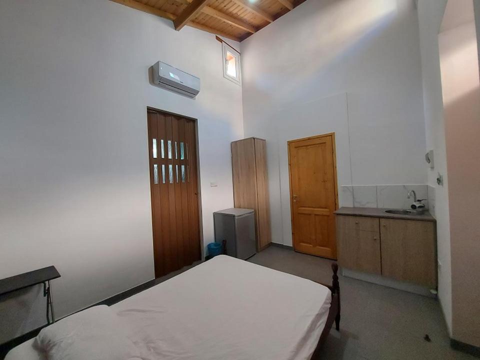 Anna Guesthouse 10 Min Walk From The Beach Larnaca Exterior foto